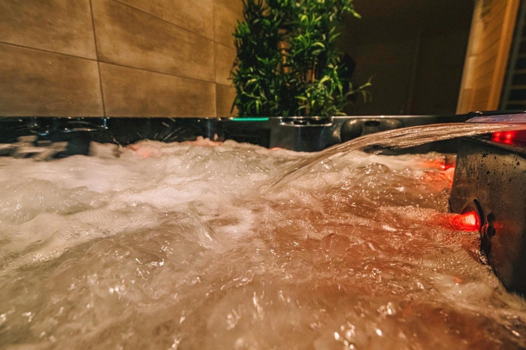 Spa Appartement O Temps Suspendu Reims Centre Sauna Et Jacuzzi Luaran gambar